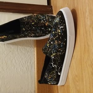 💎2 for $25💎 Minnetonka Paint Splatter Slip-on Tennis Shoes, size 8.5 Womens